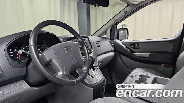 Hyundai Grand Starex Van 3-Seater Smart 2021 — фото 7