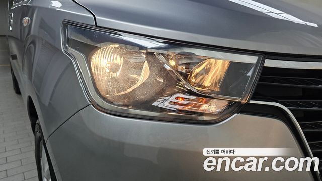 Hyundai Grand Starex Van 3-Seater Smart 2021 — фото 22