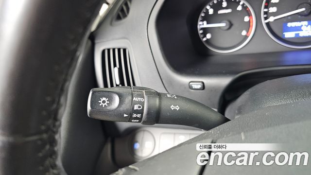 Hyundai Grand Starex Van 3-Seater Smart 2021 — фото 29