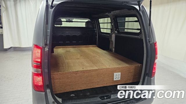 Hyundai Grand Starex Van 3-Seater Smart 2021 — фото 30