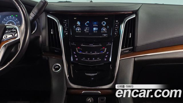 Cadillac Escalade 6.2 4th 2019 — фото 14