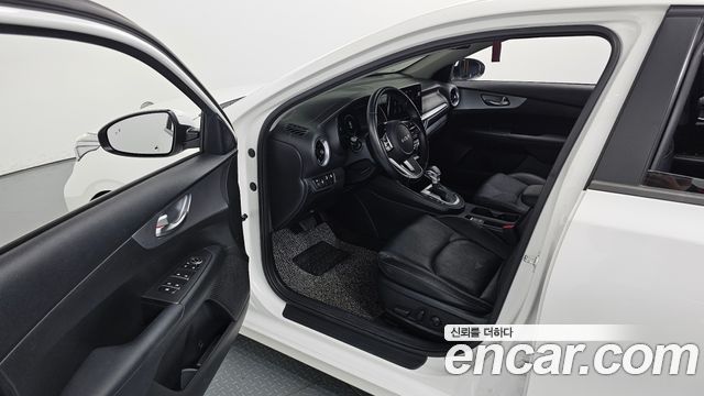 Kia K3 (II) 1.6 Prestige 2022 — фото 10