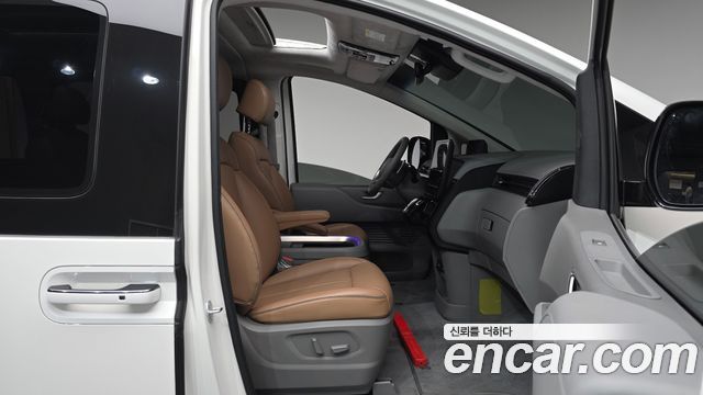 Hyundai Staria 4WD Lounge 9-Seater Inspiration 2025 — фото 26