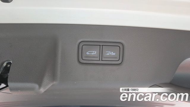 Hyundai Staria 4WD Lounge 9-Seater Inspiration 2025 — фото 30