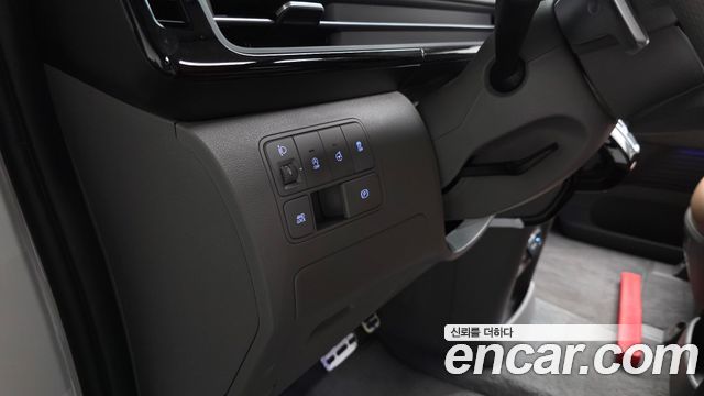 Hyundai Staria 4WD Lounge 9-Seater Inspiration 2025 — фото 40