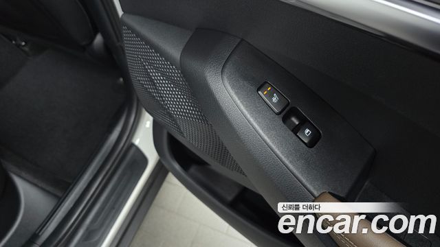 Kia Seltos Gasoline 1.6 Turbo 2WD Signature 2023 — фото 27