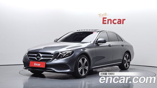 Mercedes-Benz E-Class (W213) E300 4MATIC Avnatgarde