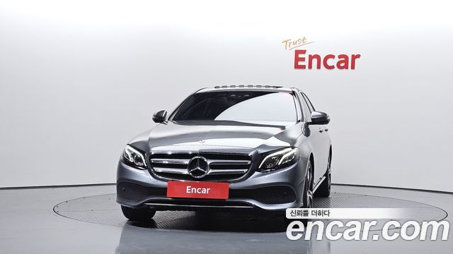 Mercedes-Benz E-Class (W213) E300 4MATIC Avnatgarde 2018 — фото 3