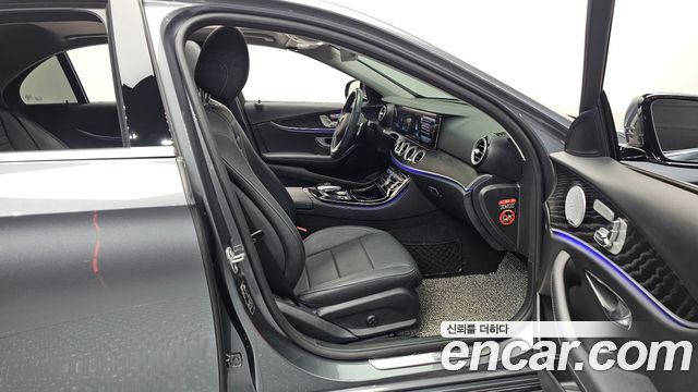 Mercedes-Benz E-Class (W213) E300 4MATIC Avnatgarde 2018 — фото 32