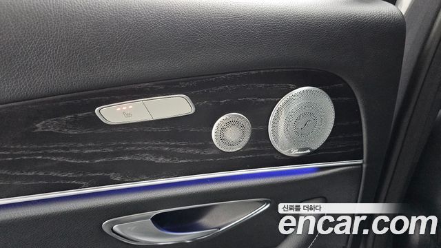 Mercedes-Benz E-Class (W213) E300 4MATIC Avnatgarde 2018 — фото 34