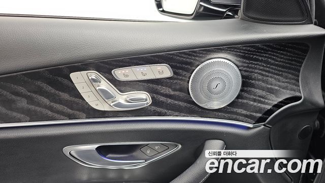 Mercedes-Benz E-Class (W213) E300 4MATIC Avnatgarde 2018 — фото 35