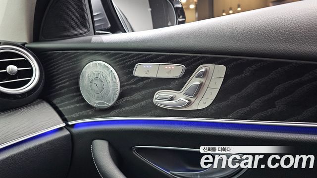 Mercedes-Benz E-Class (W213) E300 4MATIC Avnatgarde 2018 — фото 36