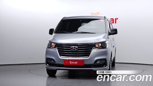 Hyundai Grand Starex Van 5-Seater Smart 2021 — фото 3