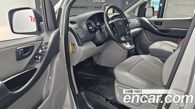 Hyundai Grand Starex Van 5-Seater Smart 2021 — фото 10
