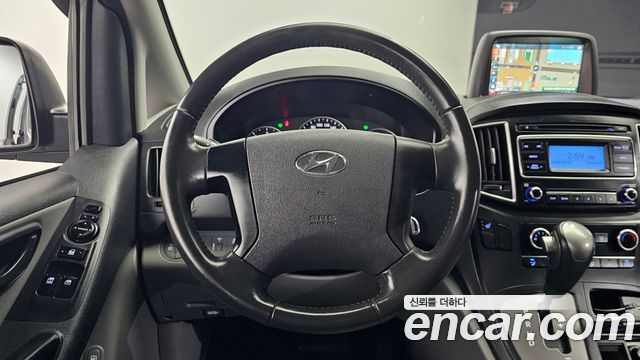 Hyundai Grand Starex Van 5-Seater Smart 2021 — фото 15