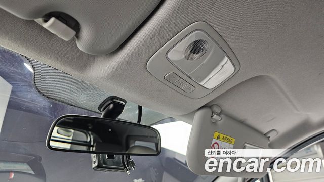Hyundai Grand Starex Van 5-Seater Smart 2021 — фото 19