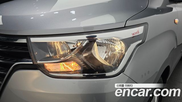 Hyundai Grand Starex Van 5-Seater Smart 2021 — фото 22