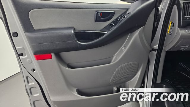 Hyundai Grand Starex Van 5-Seater Smart 2021 — фото 24