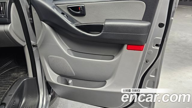 Hyundai Grand Starex Van 5-Seater Smart 2021 — фото 25