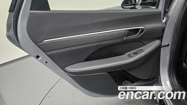 Hyundai Sonata The Edge (DN8) 2.0 LPG(Taxi) Mobility 2025 — фото 25