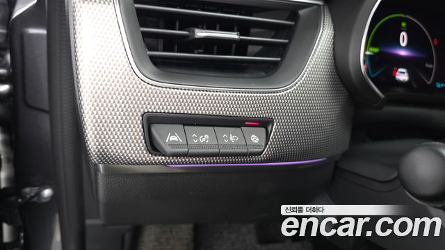 Renault Korea Arkana 1.6 E-TECH Iconic 2025 — фото 22