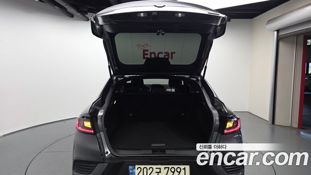 Renault Korea Arkana 1.6 E-TECH Iconic 2025 — фото 24