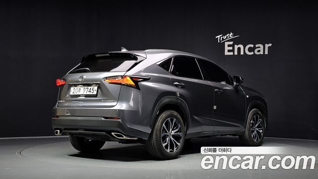 Lexus NX200t F-Sport 2015 — фото 2