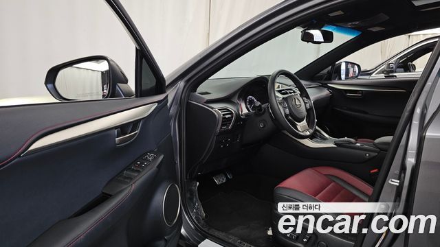 Lexus NX200t F-Sport 2015 — фото 10