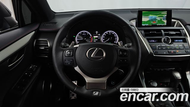 Lexus NX200t F-Sport 2015 — фото 13