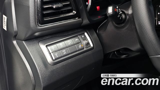 KG Mobility (SsangYong) Very New Tivoli Gasoline 1.5 2WD V3 2022 — фото 22