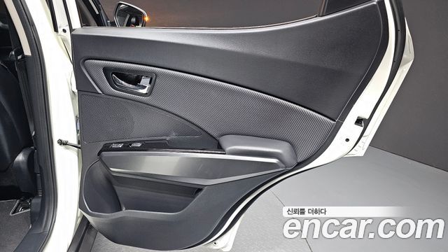 KG Mobility (SsangYong) Very New Tivoli Gasoline 1.5 2WD V3 2022 — фото 31