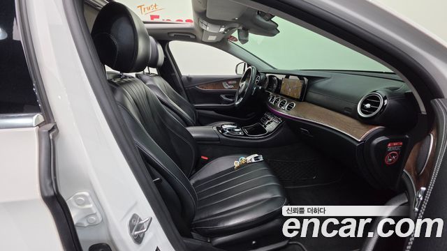Mercedes-Benz E-Class (W213) E220d Exclusive 2017 — фото 10