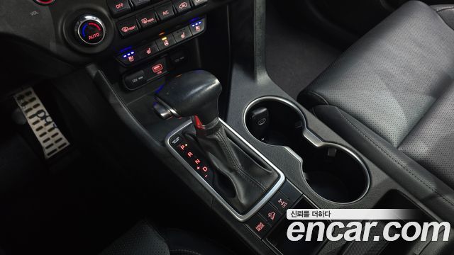 Kia Sportage The Bold Diesel 2.0 4WD Prestige 2019 — фото 9