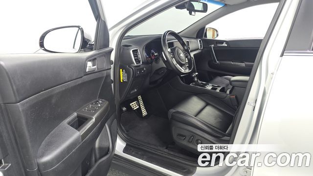 Kia Sportage The Bold Diesel 2.0 4WD Prestige 2019 — фото 10
