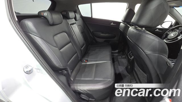 Kia Sportage The Bold Diesel 2.0 4WD Prestige 2019 — фото 12