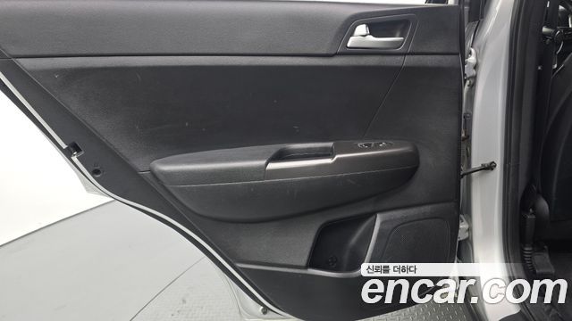 Kia Sportage The Bold Diesel 2.0 4WD Prestige 2019 — фото 25