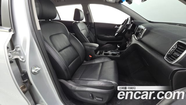 Kia Sportage The Bold Diesel 2.0 4WD Prestige 2019 — фото 26