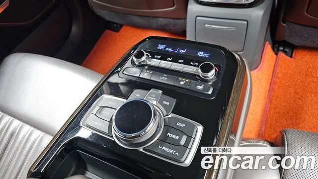 Genesis EQ900 3.8 GDI AWD Premium Luxury 2016 — фото 19