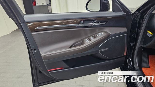 Genesis EQ900 3.8 GDI AWD Premium Luxury 2016 — фото 24