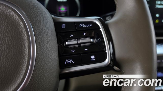 Kia Carnival (IV) Diesel 9-Seater Hi-Limousine Signature 2021 — фото 17