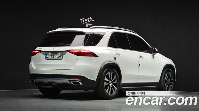 Mercedes-Benz GLE-Class (W167) GLE300d 4MATIC 2024 — фото 2