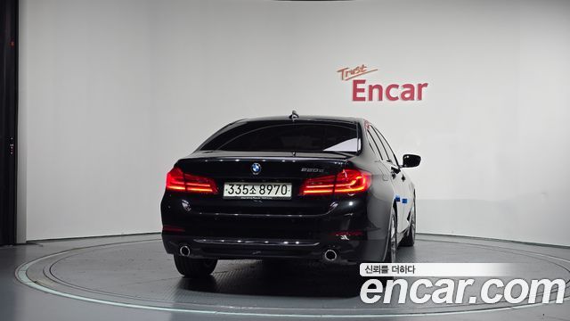 BMW 5 Series (G30) 520d Luxury Plus 2020 — фото 4