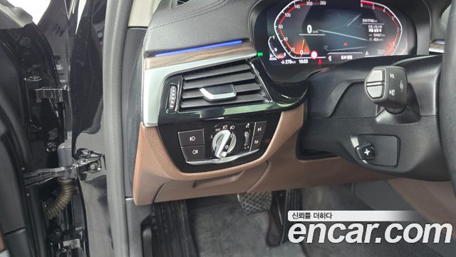 BMW 5 Series (G30) 520d Luxury Plus 2020 — фото 16