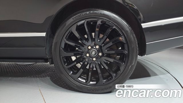 Land Rover Range Rover (IV) 4.4 SDV8 AB DIESEL 2017 — фото 21