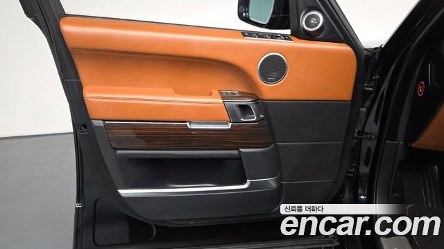 Land Rover Range Rover (IV) 4.4 SDV8 AB DIESEL 2017 — фото 24