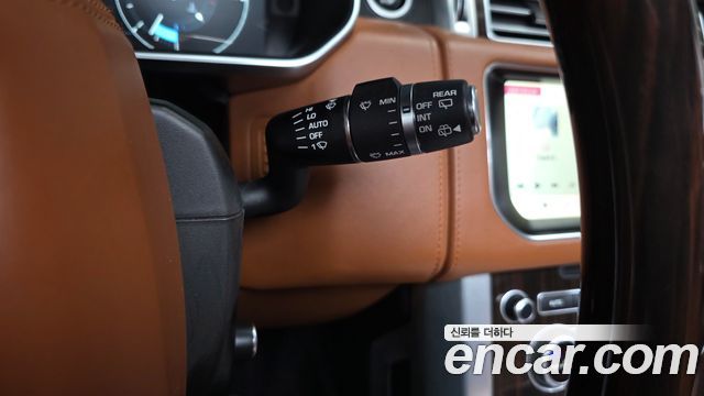 Land Rover Range Rover (IV) 4.4 SDV8 AB DIESEL 2017 — фото 28