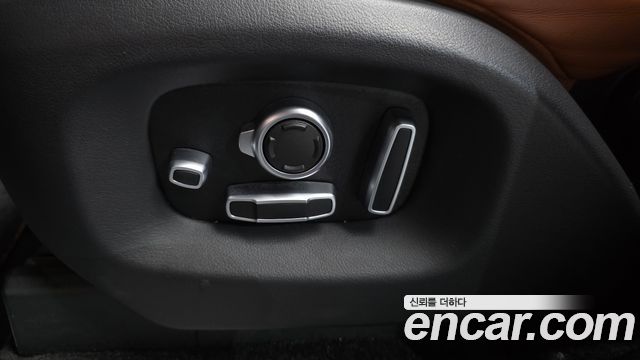 Land Rover Range Rover (IV) 4.4 SDV8 AB DIESEL 2017 — фото 29