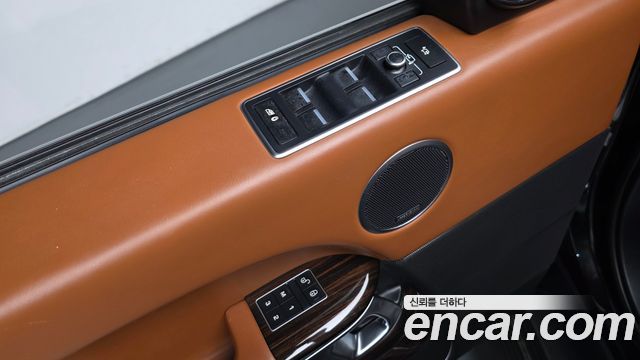 Land Rover Range Rover (IV) 4.4 SDV8 AB DIESEL 2017 — фото 31