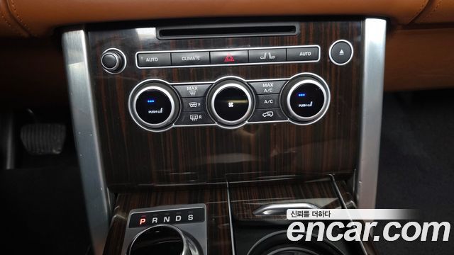 Land Rover Range Rover (IV) 4.4 SDV8 AB DIESEL 2017 — фото 33