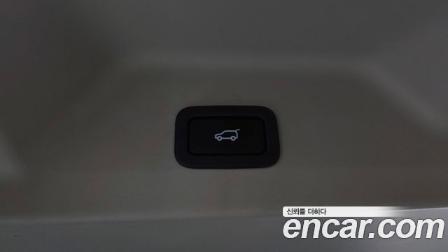 Land Rover Range Rover (IV) 4.4 SDV8 AB DIESEL 2017 — фото 40